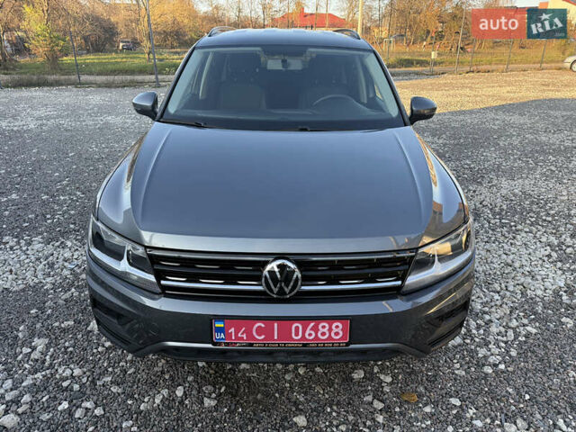 Серый Фольксваген Тигуан, объемом двигателя 2 л и пробегом 121 тыс. км за 16300 $, фото 9 на Automoto.ua