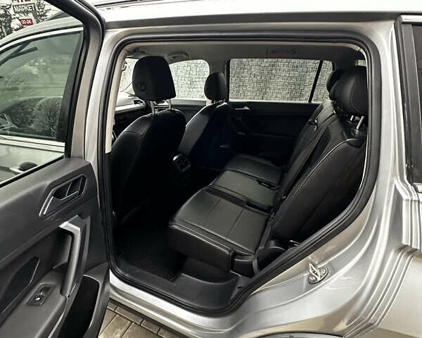 Сірий Фольксваген Тігуан, об'ємом двигуна 2 л та пробігом 195 тис. км за 16200 $, фото 12 на Automoto.ua