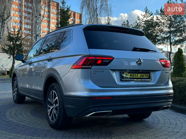 Серый Фольксваген Тигуан, объемом двигателя 1.98 л и пробегом 91 тыс. км за 21500 $, фото 4 на Automoto.ua