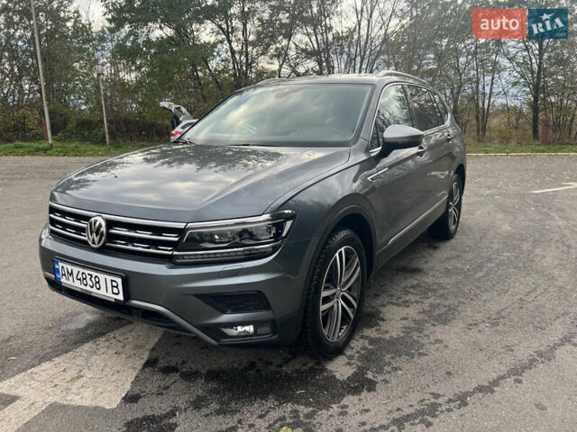Сірий Фольксваген Тігуан, об'ємом двигуна 1.98 л та пробігом 209 тис. км за 27900 $, фото 12 на Automoto.ua