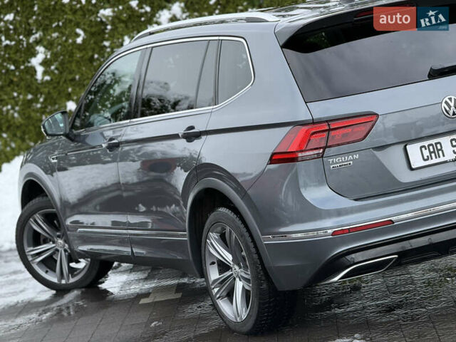 Серый Фольксваген Тигуан, объемом двигателя 2 л и пробегом 241 тыс. км за 26999 $, фото 29 на Automoto.ua