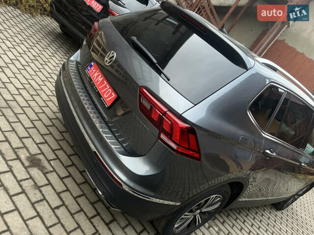 Серый Фольксваген Тигуан, объемом двигателя 2 л и пробегом 135 тыс. км за 18900 $, фото 10 на Automoto.ua