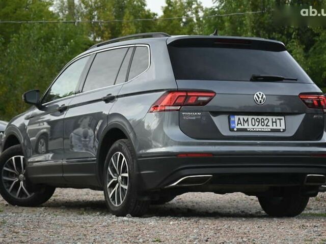 Сірий Фольксваген Тігуан, об'ємом двигуна 2 л та пробігом 63 тис. км за 19950 $, фото 9 на Automoto.ua