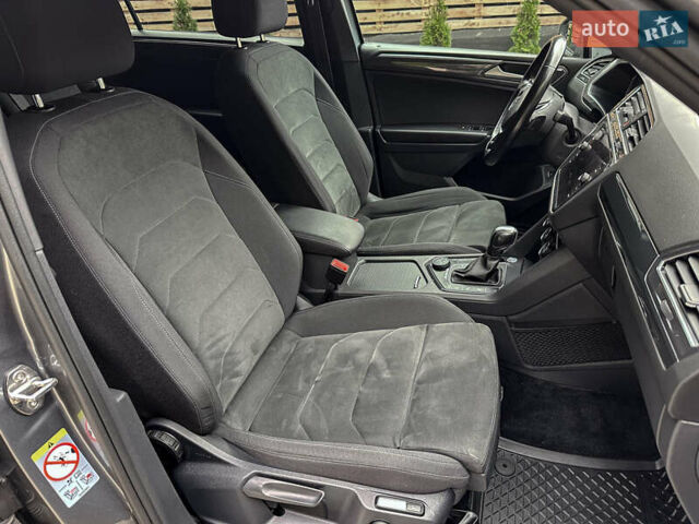Сірий Фольксваген Тігуан, об'ємом двигуна 1.98 л та пробігом 230 тис. км за 27700 $, фото 130 на Automoto.ua