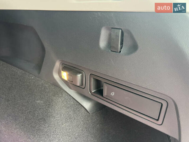 Сірий Фольксваген Тігуан, об'ємом двигуна 1.98 л та пробігом 209 тис. км за 27900 $, фото 33 на Automoto.ua