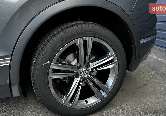 Серый Фольксваген Тигуан, объемом двигателя 1.98 л и пробегом 76 тыс. км за 32000 $, фото 10 на Automoto.ua