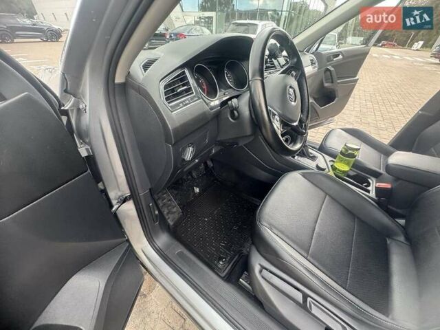 Сірий Фольксваген Тігуан, об'ємом двигуна 1.98 л та пробігом 171 тис. км за 20500 $, фото 12 на Automoto.ua