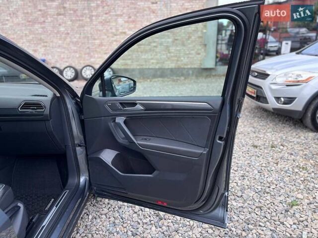 Серый Фольксваген Тигуан, объемом двигателя 1.98 л и пробегом 101 тыс. км за 24999 $, фото 53 на Automoto.ua