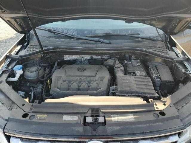 Серый Фольксваген Тигуан, объемом двигателя 2 л и пробегом 49 тыс. км за 4500 $, фото 11 на Automoto.ua