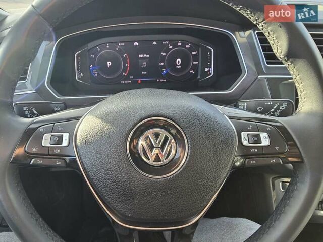 Сірий Фольксваген Тігуан, об'ємом двигуна 1.97 л та пробігом 147 тис. км за 21950 $, фото 12 на Automoto.ua