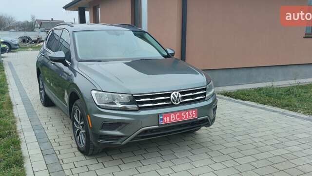 Сірий Фольксваген Тігуан, об'ємом двигуна 1.98 л та пробігом 179 тис. км за 17300 $, фото 2 на Automoto.ua