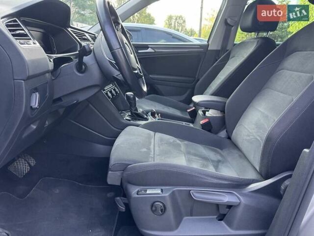 Серый Фольксваген Тигуан, объемом двигателя 1.97 л и пробегом 111 тыс. км за 32000 $, фото 10 на Automoto.ua