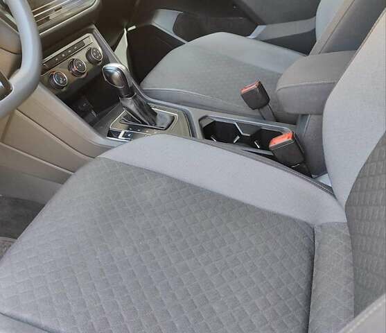 Сірий Фольксваген Тігуан, об'ємом двигуна 1.98 л та пробігом 52 тис. км за 19500 $, фото 10 на Automoto.ua