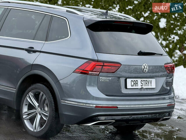Серый Фольксваген Тигуан, объемом двигателя 2 л и пробегом 241 тыс. км за 26999 $, фото 35 на Automoto.ua