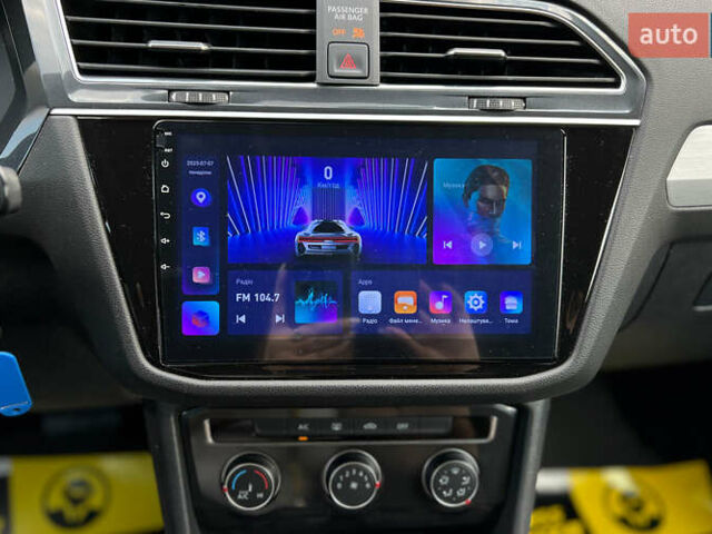 Серый Фольксваген Тигуан, объемом двигателя 2 л и пробегом 53 тыс. км за 19650 $, фото 18 на Automoto.ua