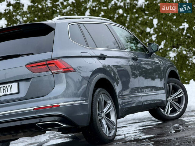 Серый Фольксваген Тигуан, объемом двигателя 2 л и пробегом 241 тыс. км за 26999 $, фото 42 на Automoto.ua