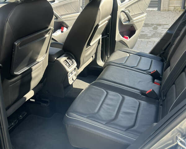 Серый Фольксваген Тигуан, объемом двигателя 1.98 л и пробегом 70 тыс. км за 26000 $, фото 8 на Automoto.ua