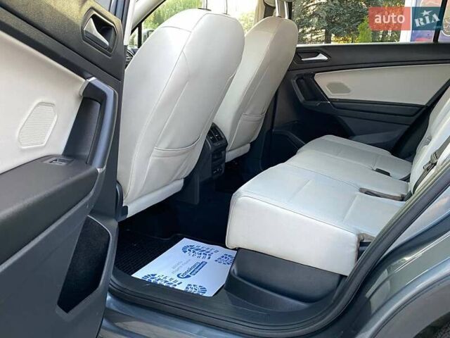 Сірий Фольксваген Тігуан, об'ємом двигуна 1.98 л та пробігом 154 тис. км за 18500 $, фото 15 на Automoto.ua