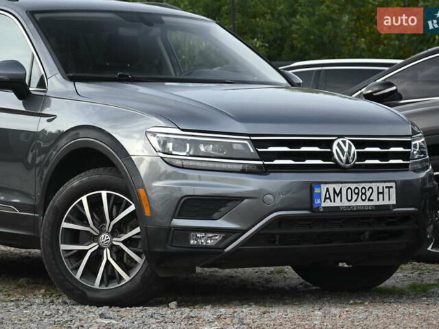 Серый Фольксваген Тигуан, объемом двигателя 1.98 л и пробегом 63 тыс. км за 19250 $, фото 2 на Automoto.ua