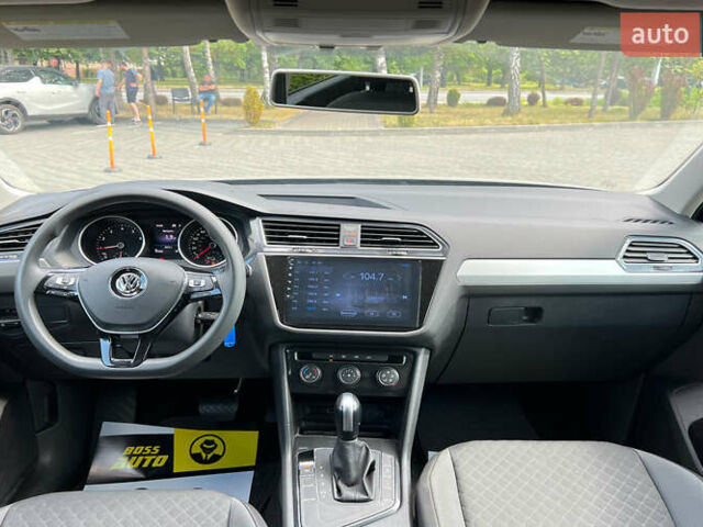 Серый Фольксваген Тигуан, объемом двигателя 2 л и пробегом 53 тыс. км за 19650 $, фото 11 на Automoto.ua