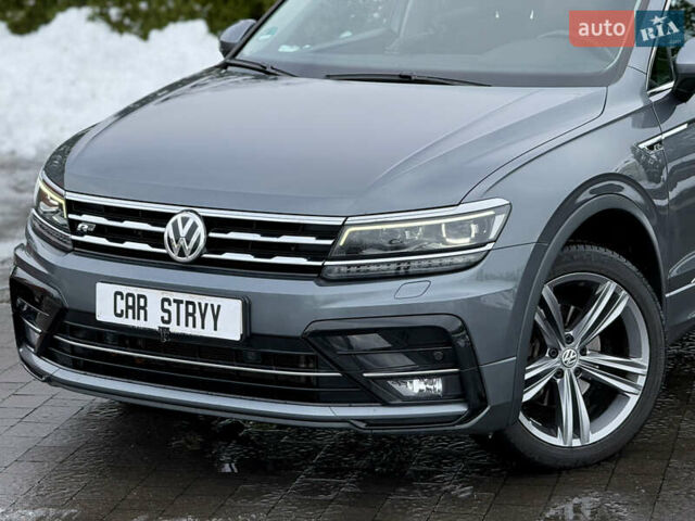 Серый Фольксваген Тигуан, объемом двигателя 2 л и пробегом 241 тыс. км за 26999 $, фото 10 на Automoto.ua