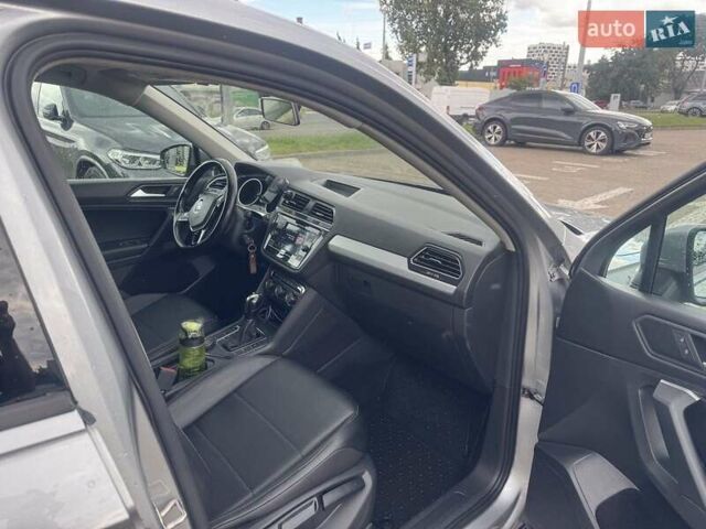 Сірий Фольксваген Тігуан, об'ємом двигуна 1.98 л та пробігом 171 тис. км за 20500 $, фото 23 на Automoto.ua