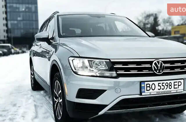 Серый Фольксваген Тигуан, объемом двигателя 1.98 л и пробегом 133 тыс. км за 27700 $, фото 10 на Automoto.ua