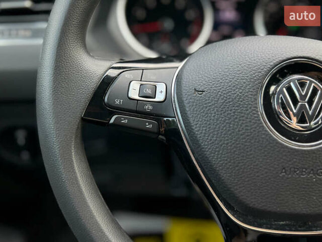 Серый Фольксваген Тигуан, объемом двигателя 2 л и пробегом 53 тыс. км за 19650 $, фото 19 на Automoto.ua