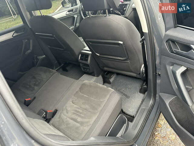 Сірий Фольксваген Тігуан, об'ємом двигуна 1.98 л та пробігом 181 тис. км за 27800 $, фото 9 на Automoto.ua