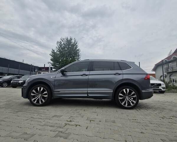 Серый Фольксваген Тигуан, объемом двигателя 2 л и пробегом 213 тыс. км за 21800 $, фото 21 на Automoto.ua