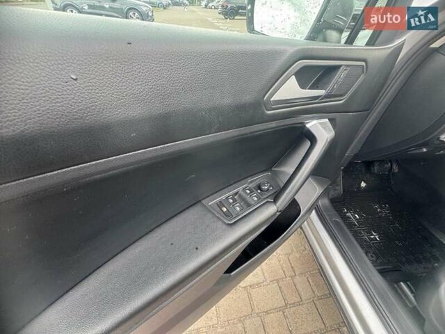 Сірий Фольксваген Тігуан, об'ємом двигуна 1.98 л та пробігом 171 тис. км за 20500 $, фото 5 на Automoto.ua