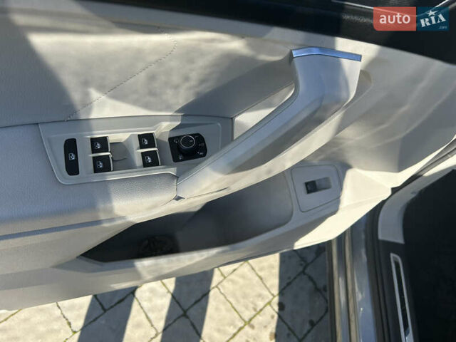 Серый Фольксваген Тигуан, объемом двигателя 2 л и пробегом 212 тыс. км за 26500 $, фото 14 на Automoto.ua