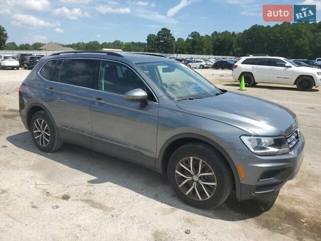 Серый Фольксваген Тигуан, объемом двигателя 2 л и пробегом 104 тыс. км за 4200 $, фото 3 на Automoto.ua