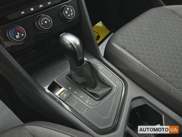 Сірий Фольксваген Тігуан, об'ємом двигуна 2 л та пробігом 53 тис. км за 20500 $, фото 20 на Automoto.ua