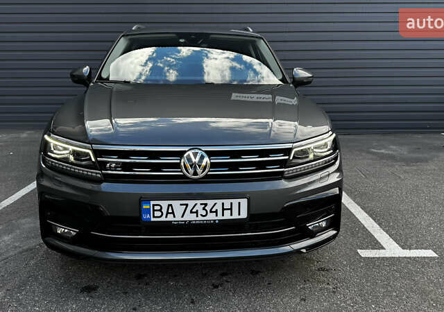 Серый Фольксваген Тигуан, объемом двигателя 1.98 л и пробегом 76 тыс. км за 32000 $, фото 1 на Automoto.ua