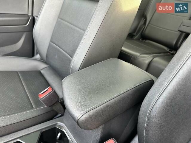 Сірий Фольксваген Тігуан, об'ємом двигуна 2 л та пробігом 84 тис. км за 18500 $, фото 16 на Automoto.ua
