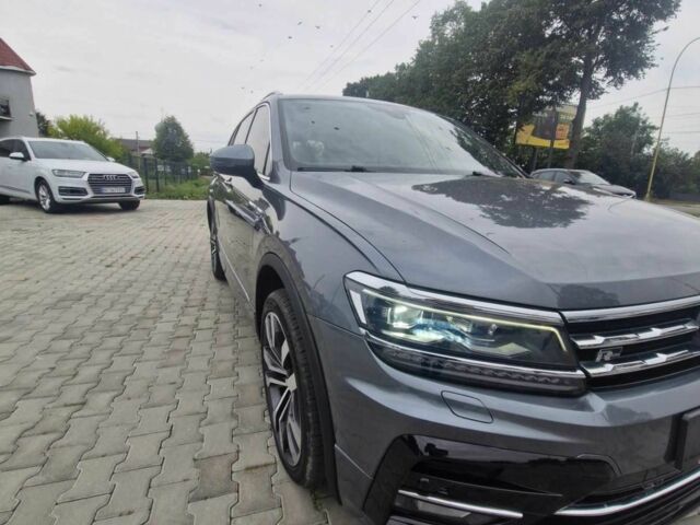 Серый Фольксваген Тигуан, объемом двигателя 2 л и пробегом 214 тыс. км за 21800 $, фото 8 на Automoto.ua