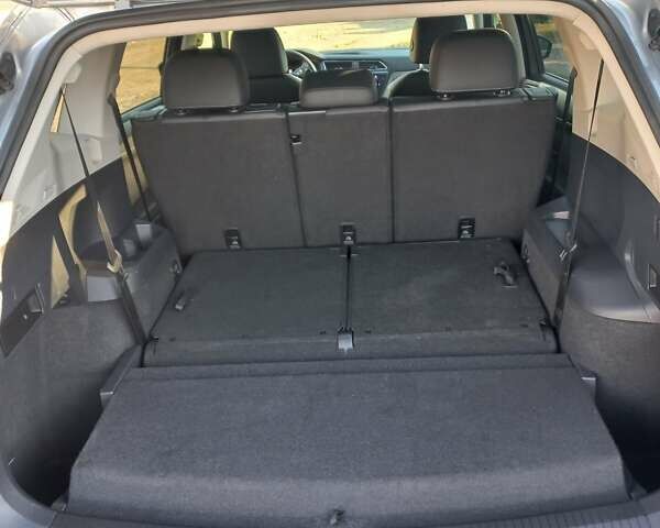 Сірий Фольксваген Тігуан, об'ємом двигуна 1.98 л та пробігом 47 тис. км за 22000 $, фото 15 на Automoto.ua