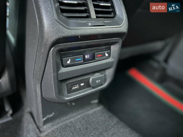 Сірий Фольксваген Тігуан, об'ємом двигуна 1.98 л та пробігом 123 тис. км за 29700 $, фото 22 на Automoto.ua