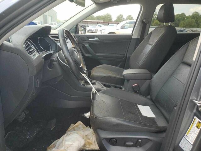 Сірий Фольксваген Тігуан, об'ємом двигуна 2 л та пробігом 102 тис. км за 7000 $, фото 6 на Automoto.ua