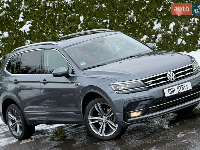 Серый Фольксваген Тигуан, объемом двигателя 2 л и пробегом 241 тыс. км за 26999 $, фото 24 на Automoto.ua