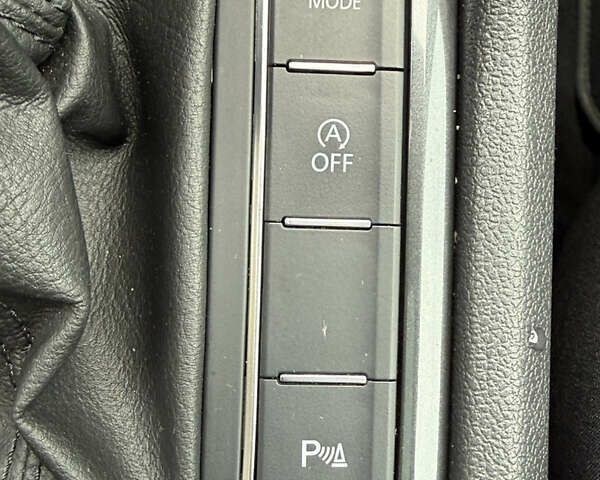 Серый Фольксваген Тигуан, объемом двигателя 2 л и пробегом 241 тыс. км за 26999 $, фото 84 на Automoto.ua