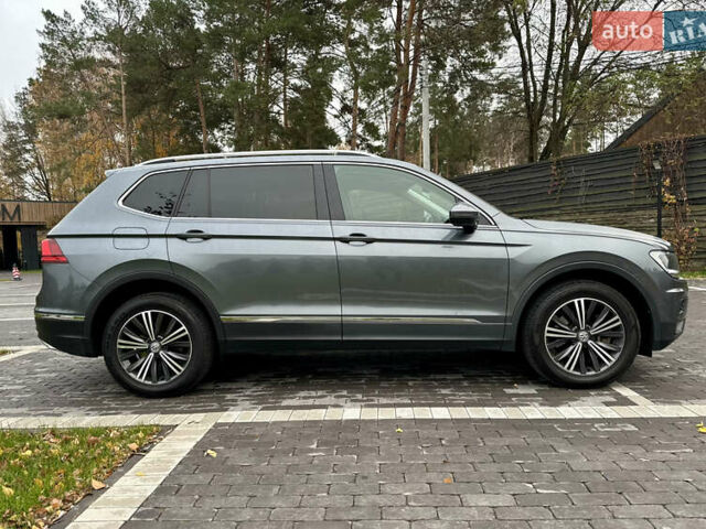 Серый Фольксваген Тигуан, объемом двигателя 1.98 л и пробегом 73 тыс. км за 22699 $, фото 5 на Automoto.ua