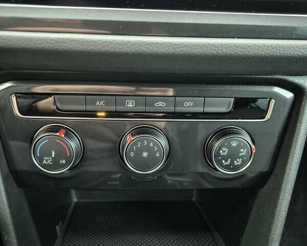 Серый Фольксваген Тигуан, объемом двигателя 1.98 л и пробегом 118 тыс. км за 20999 $, фото 63 на Automoto.ua