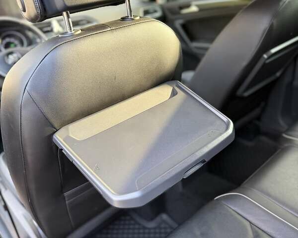 Серый Фольксваген Тигуан, объемом двигателя 1.97 л и пробегом 76 тыс. км за 28000 $, фото 6 на Automoto.ua