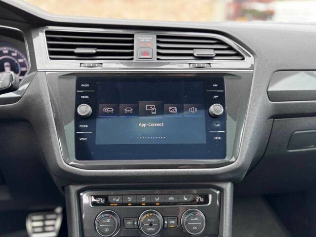 Серый Фольксваген Тигуан, объемом двигателя 2 л и пробегом 100 тыс. км за 24999 $, фото 20 на Automoto.ua