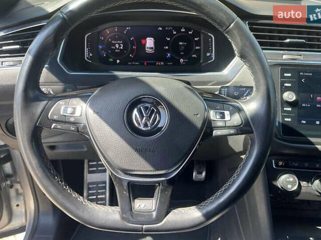 Сірий Фольксваген Тігуан, об'ємом двигуна 1.98 л та пробігом 110 тис. км за 23200 $, фото 21 на Automoto.ua