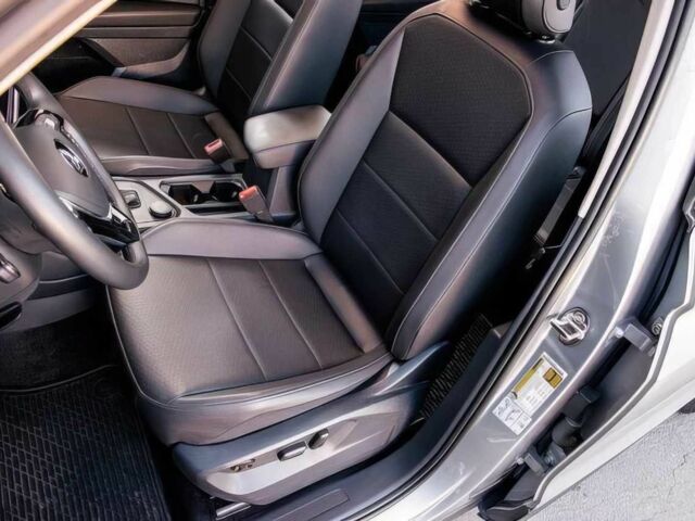 Сірий Фольксваген Тігуан, об'ємом двигуна 2 л та пробігом 46 тис. км за 9000 $, фото 9 на Automoto.ua