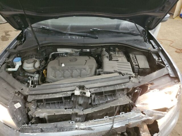 Сірий Фольксваген Тігуан, об'ємом двигуна 2 л та пробігом 138 тис. км за 11400 $, фото 11 на Automoto.ua