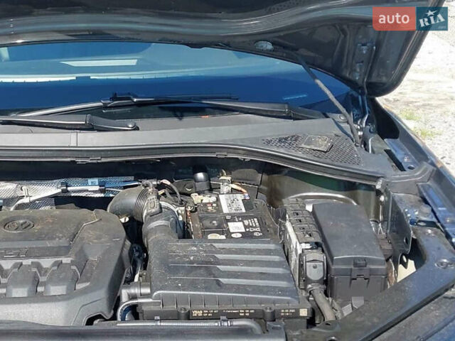 Серый Фольксваген Тигуан, объемом двигателя 0 л и пробегом 42 тыс. км за 5000 $, фото 7 на Automoto.ua